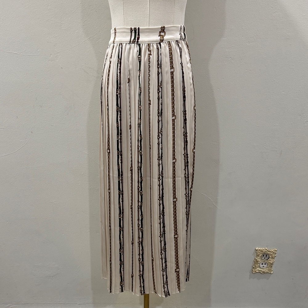 NWT Skies Are Blue Pleated Chain-Link Midi Skirt – Size M